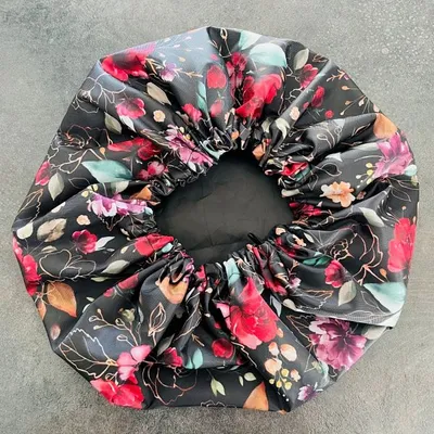 bonnet de douche fleurs fond noir