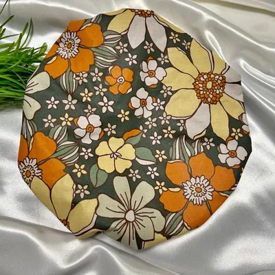 bonnet de soin capillaire motif fleurs