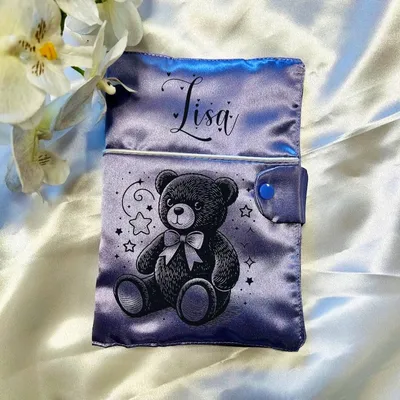 Poège carnet de santé en satin à personnaliser