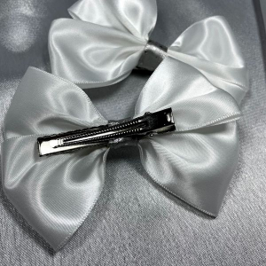 barrette blanche dos 