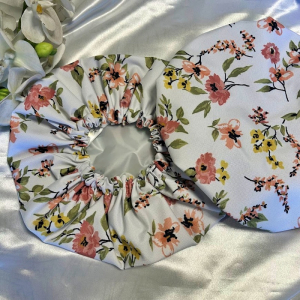 bonnet de douche fleurs