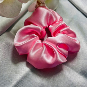 Chouchou en satin rose 