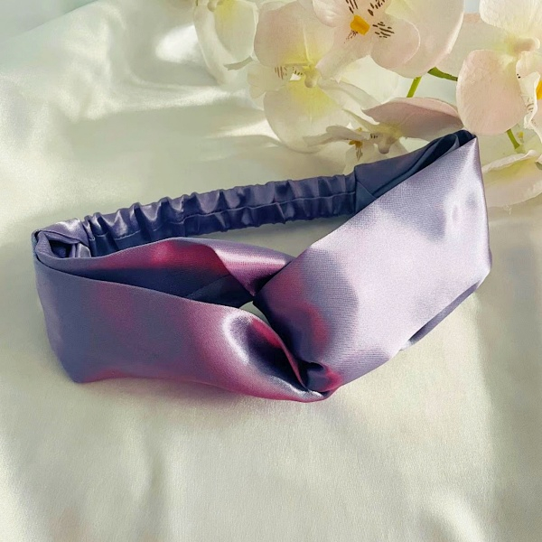 bandeau torsadé en satin enfant parme 