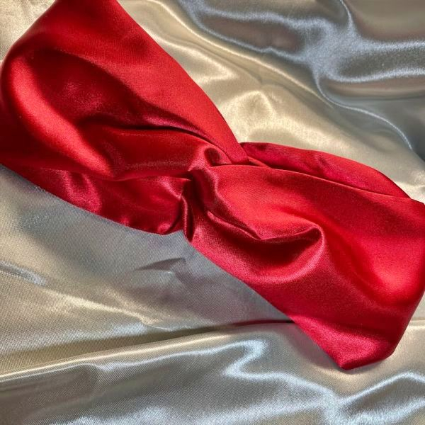 bandeau torsadé satin rouge