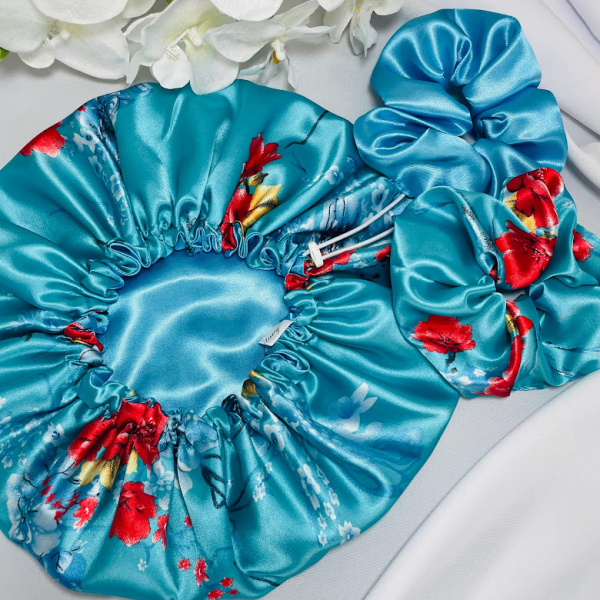 BONNET DE NUIT EN SATIN FLORA TURQUOISE 