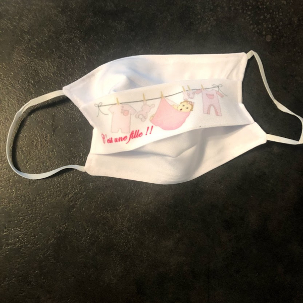 masque en tissu c'est une fille 