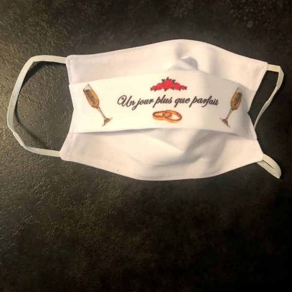 masque en tissu un jour plus que parfait